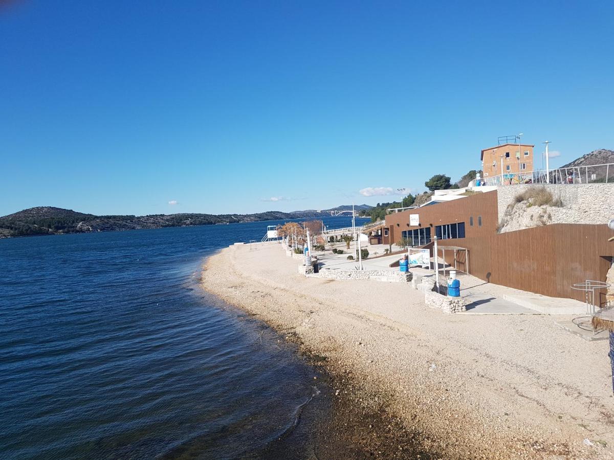 Apartment Obala Σίμπενικ Εξωτερικό φωτογραφία